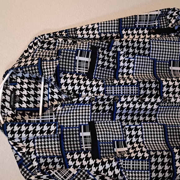 Notations xl button down tunic with a fun stylish print. - Picture 8 of 13